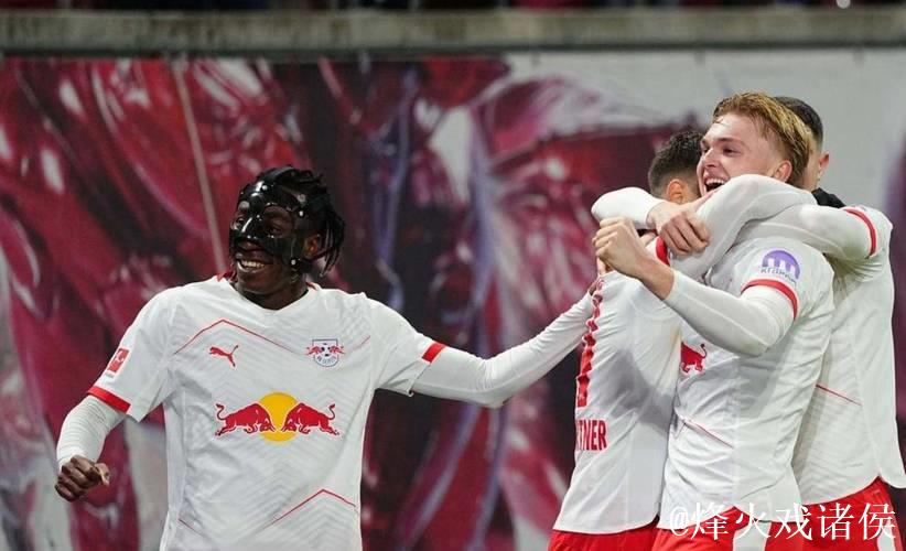 德甲19岁天才闪耀赛场:三球轰入,疯狂表现震撼全场 德甲19岁天才闪耀赛场:三球轰入,疯狂表现震撼全场