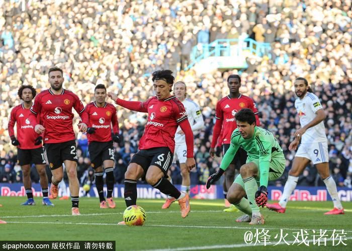 英超-库尼亚建功舍什科错失良机 曼联战平利兹联1-1 英超-库尼亚建功舍什科错失良机 曼联战平利兹联1-1